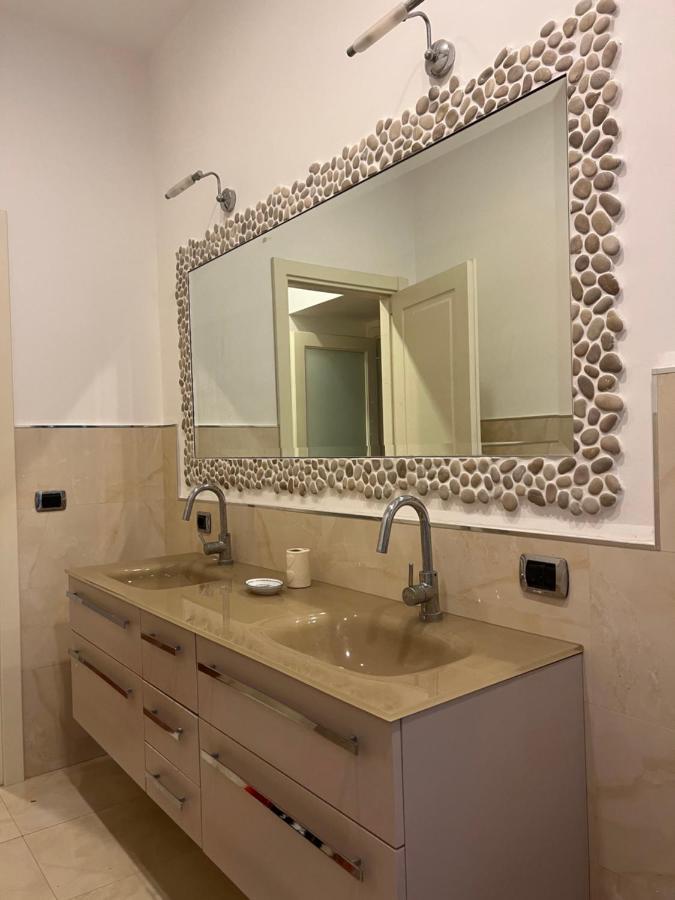Apartament Casa Tiare, The Heart Of Piazza Plebiscito Neapol Zewnętrze zdjęcie