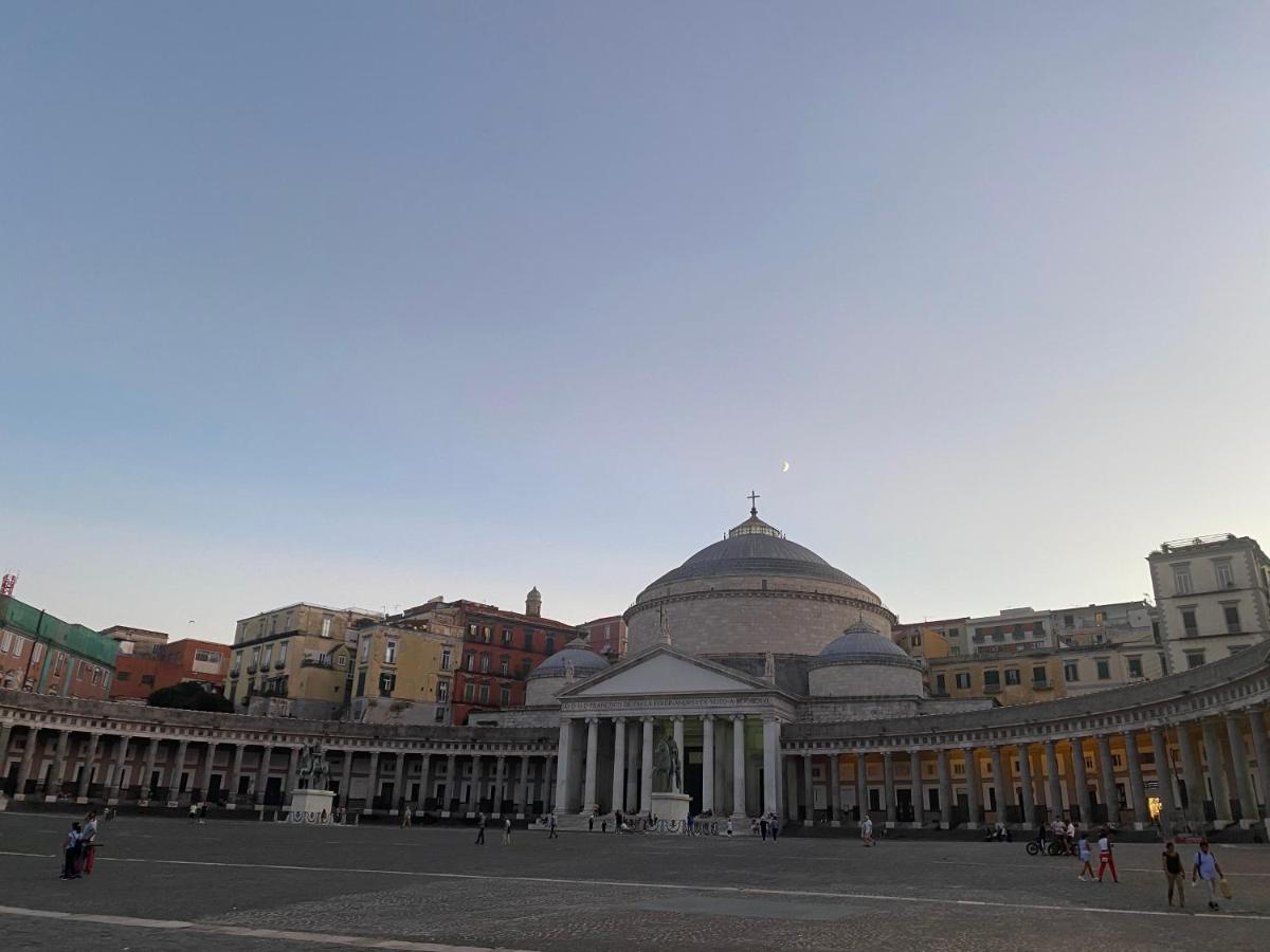 Apartament Casa Tiare, The Heart Of Piazza Plebiscito Neapol Zewnętrze zdjęcie